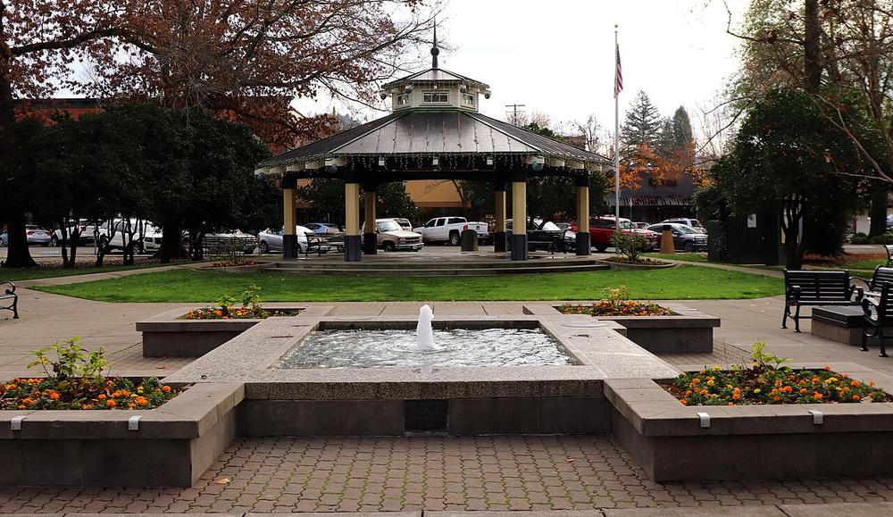 Healdsburg, California — wine country at the heart of Sonoma County