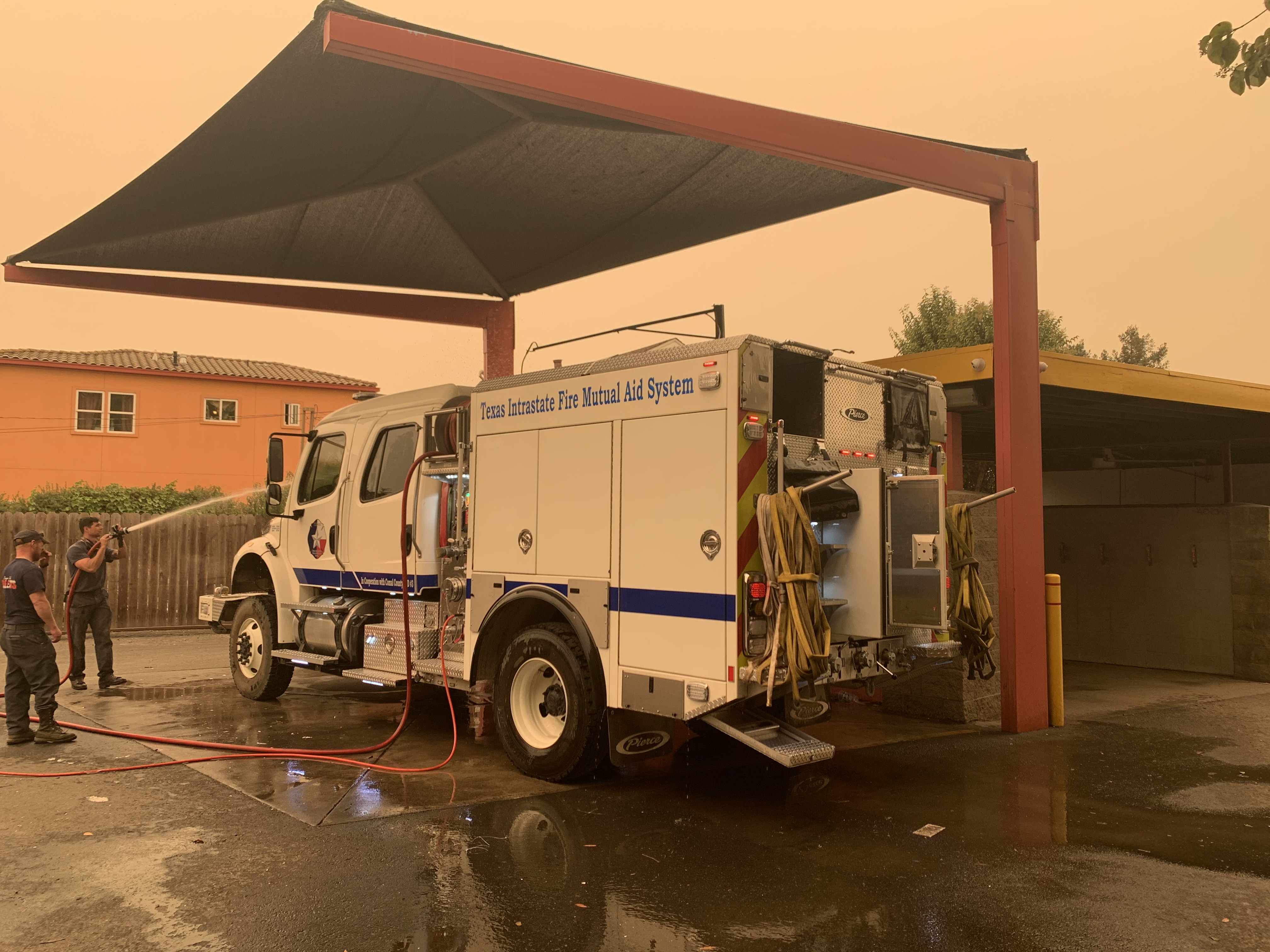 Santa Rosa self-serve car wash exterior